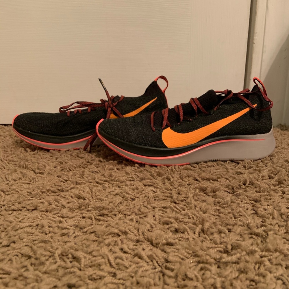 Nike zoom fly flyknit